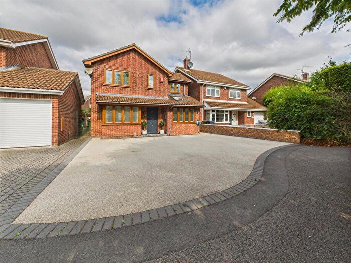 4 Bedroom Detached House For Sale In Embrook Way, Calcot, RG31