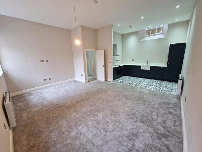 2 Bedroom Apartment To Rent In Lichfield Road, Sutton Coldfield, B74