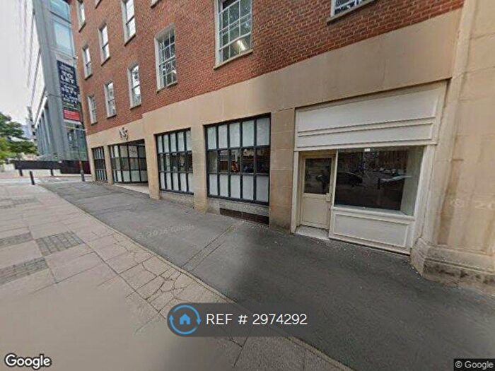 2 Bedroom Flat To Rent In Fountain Court, Birmingham, B4