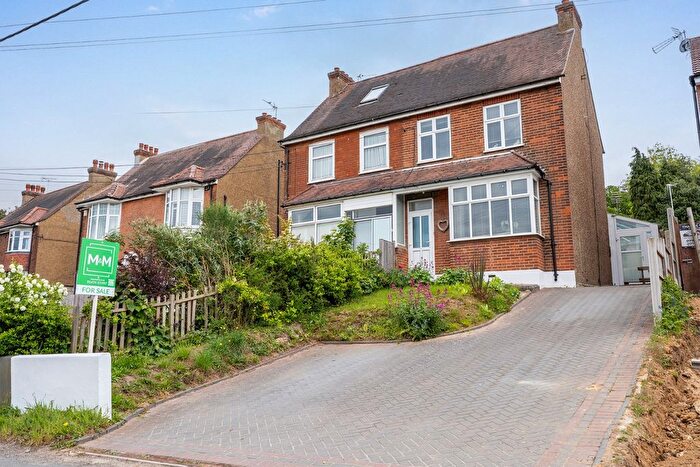 4 Bedroom Semi-Detached House For Sale In Forge Lane, Higham, Rochester, Kent, ME3