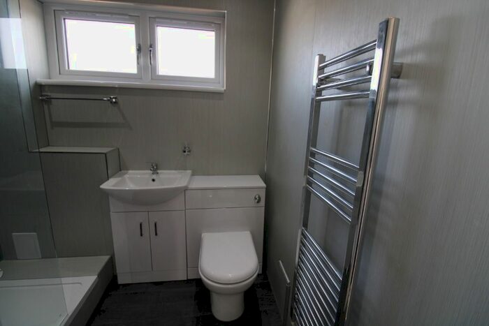 1 Bedroom Flat To Rent In Tummel Place, Grangemouth, FK3
