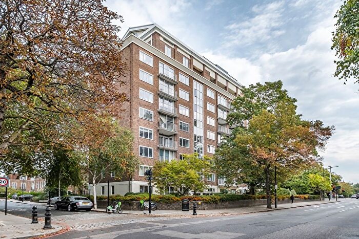 3 Bedroom Flat To Rent In St. Mary Abbots Terrace, London, W14