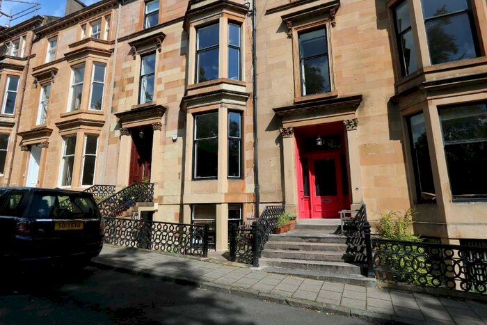 2 Bedroom Flat To Rent In Huntly Gardens, Glasgow, G12