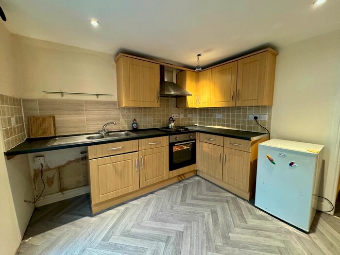 2 Bedroom Maisonette To Rent In South East Road, Southampton, SO19