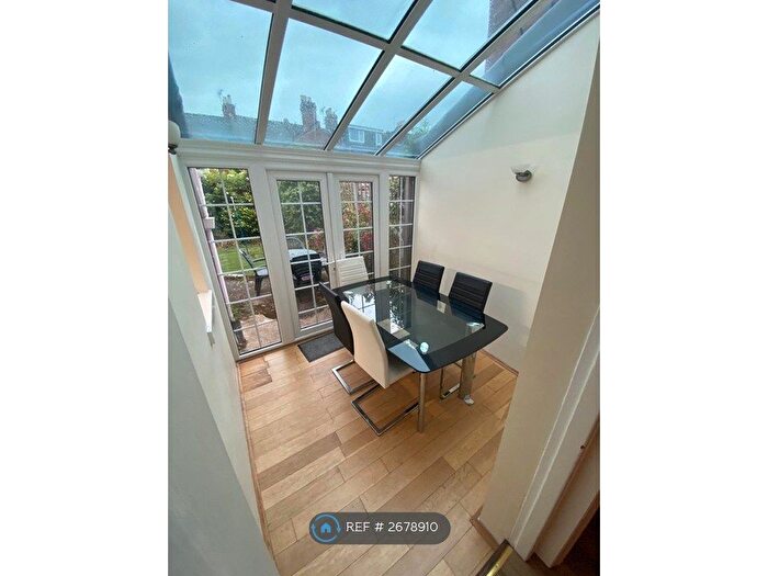 3 Bedroom Terraced House To Rent In Baker Steet, Exeter, EX2