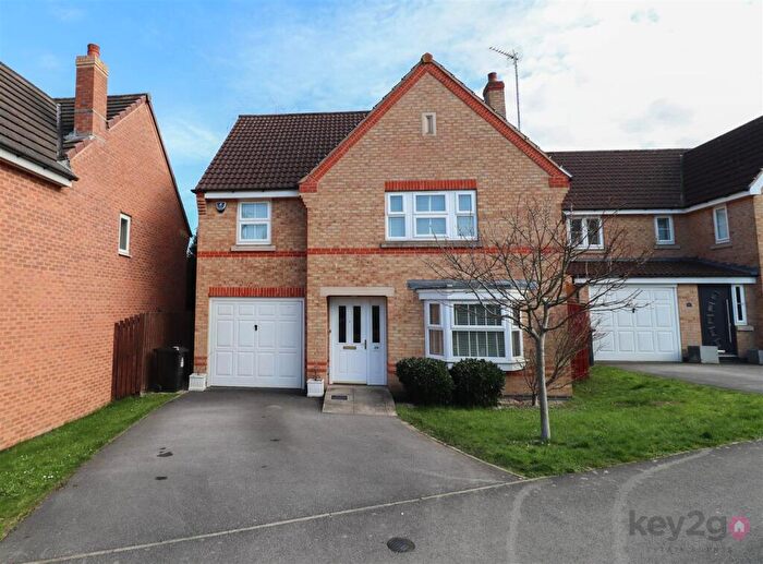 4 Bedroom Detached House For Sale In Oxclose Park Way, Halfway, Sheffield, S20