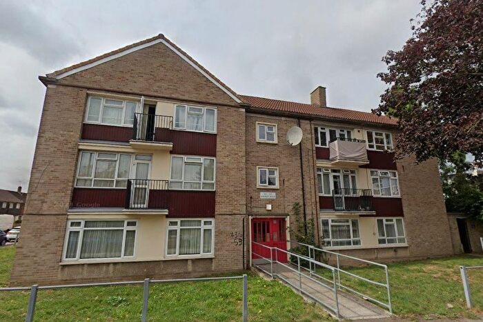 3 Bedroom Flat To Rent In Ashton Road, Enfield, EN3