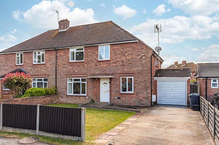 3 Bedroom Semi-Detached House For Sale In Horley Row, Horley, RH6