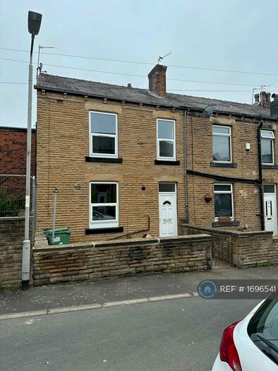 2 Bedroom End Of Terrace House To Rent In Florence Terrace, Morley, Leeds, LS27