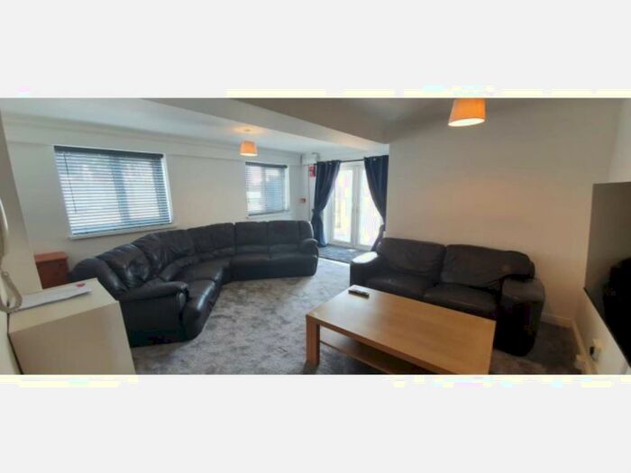 6 Bedroom House To Rent In Catherine Street, Cathays, Cardiff, CF24