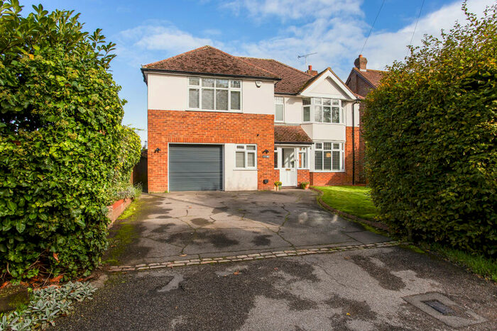 5 Bedroom House For Sale In Singlets Lane, St. Albans, AL3