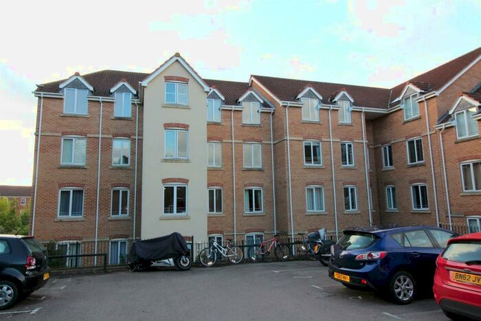 2 Bedroom Flat To Rent In Middlebrook Green, Market Harborough, LE16