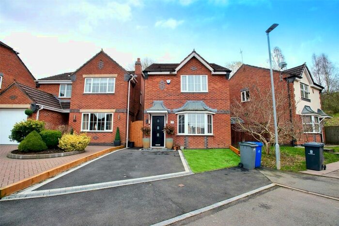 3 Bedroom Detached House To Rent In Charolais Crescent, Stoke-On-Trent, Staffordshire, ST3