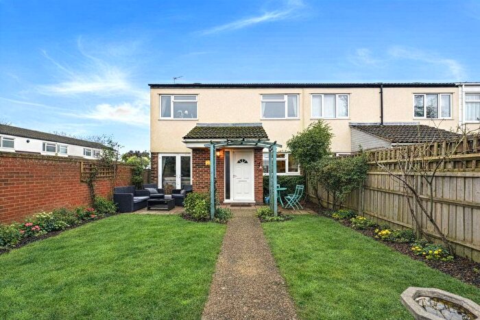3 Bedroom Semi-Detached House For Sale In Cottland Clay, Haddenham, HP17