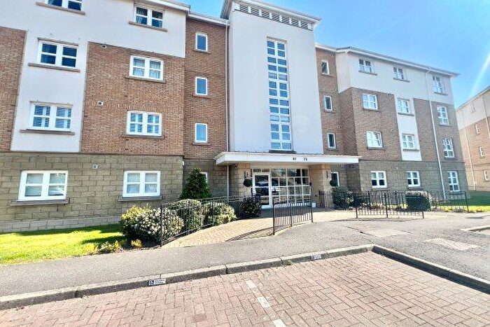 3 Bedroom Flat To Rent In The Paddock, Hamilton, ML3