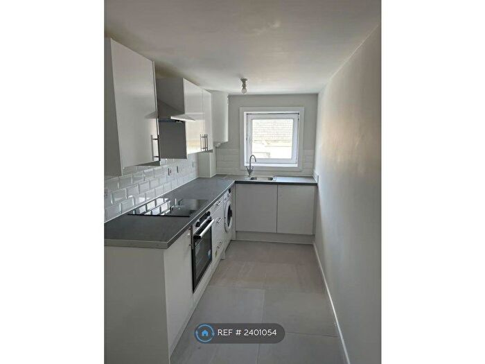 2 Bedroom Flat To Rent In Derby Road, Croydon, CR0
