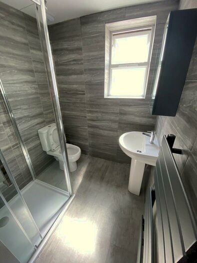 4 Bedroom Semi-Detached House To Rent In Cranmer Road, Winton, BH9