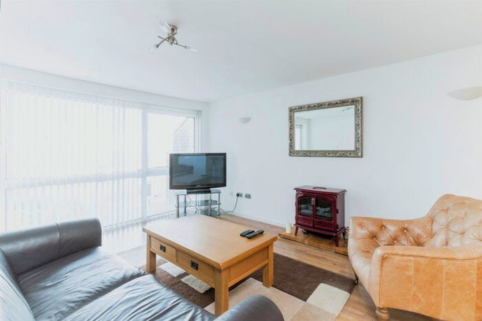 2 Bedroom Terraced Bungalow For Sale In Cherry Brook Drive, Paignton, TQ4