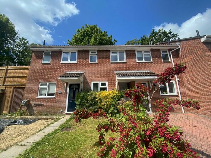 2 Bedroom Terraced House To Rent In Vine Coppice, Waterlooville, PO7