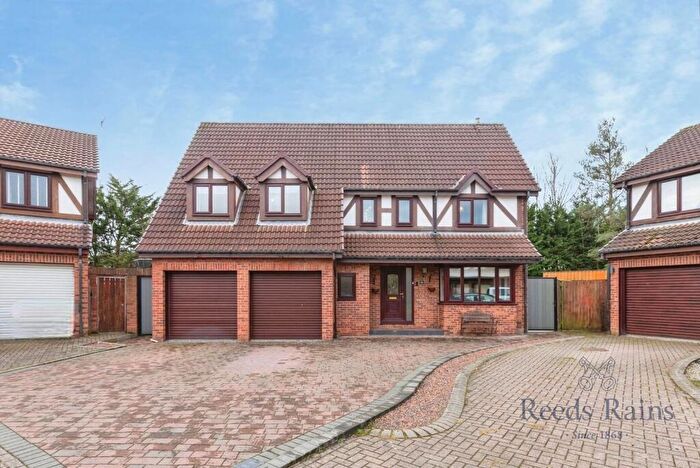 4 Bedroom Detached House For Sale In Lydcott, Washington, Tyne And Wear, NE38