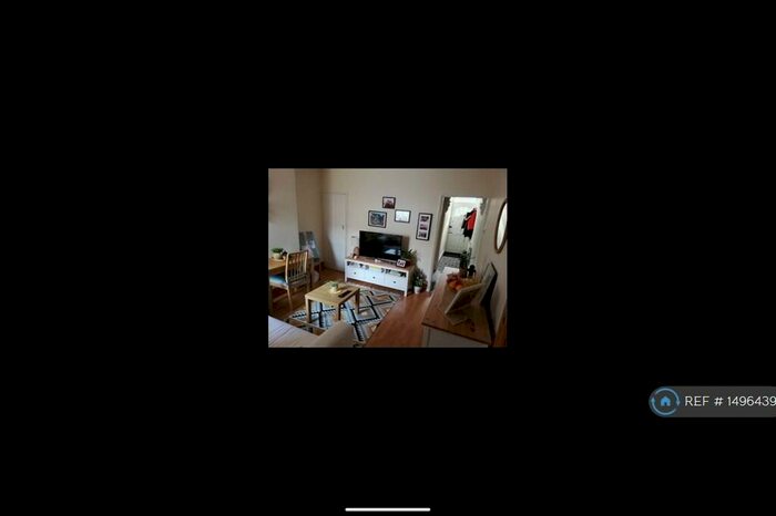 2 Bedroom Terraced House To Rent In Eldon Street, Reading, RG1