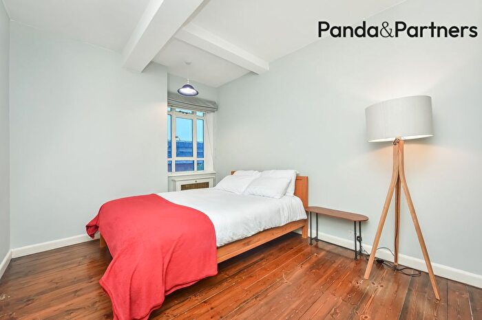 1 Bedroom Flat To Rent In Paramount Court, University Street, London, WC1E