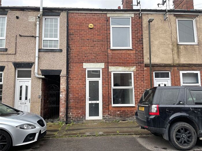 3 Bedroom Terraced House To Rent In Sherwood Street, Chesterfield, Derbyshire, S40