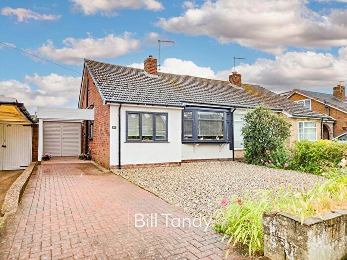 4 Bedroom Semi-Detached Bungalow For Sale In Westmead Road, Barton Under Needwood, Burton Upon Trent, DE13