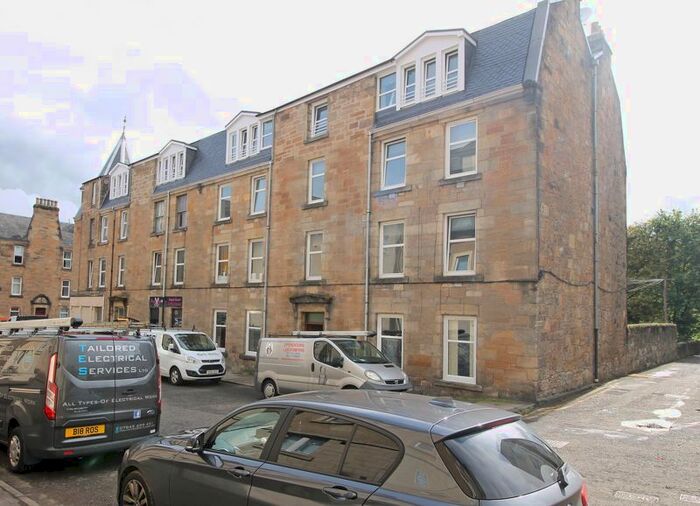 2 Bedroom Flat To Rent In Flat, Bayne Street, Stirling, FK8