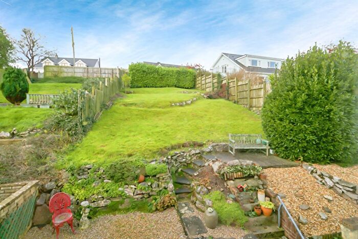 3 Bedroom Semi-Detached House For Sale In Heol Yr Ysgol, St. Brides Major, Bridgend, CF32