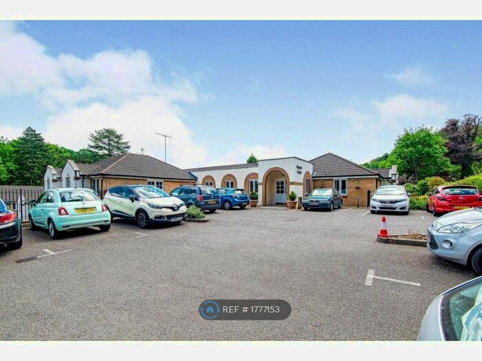 1 Bedroom Flat To Rent In Asprey Court, Caterham, CR3