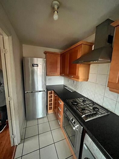 2 Bedroom Flat For Sale In Deanery Court, Manchester, M8