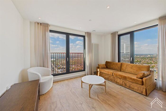 1 Bedroom Apartment To Rent In Selborne Road, London, E17