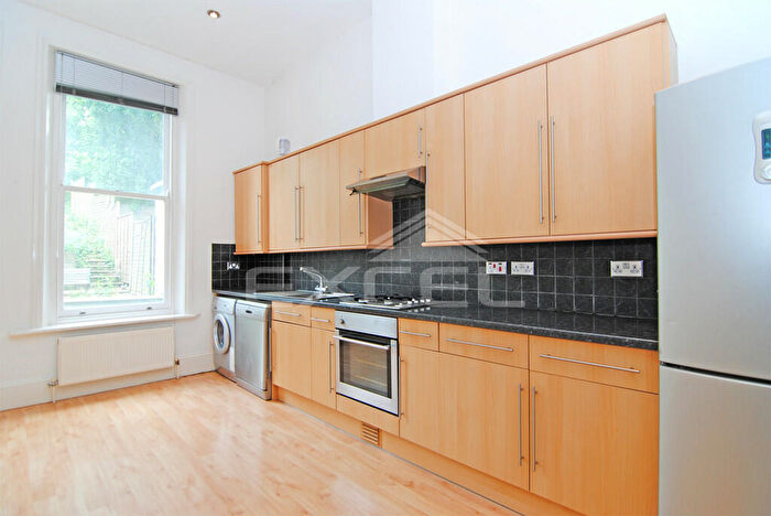 2 Bedroom Apartment To Rent In Leopold Road, East Finchley, London, N2