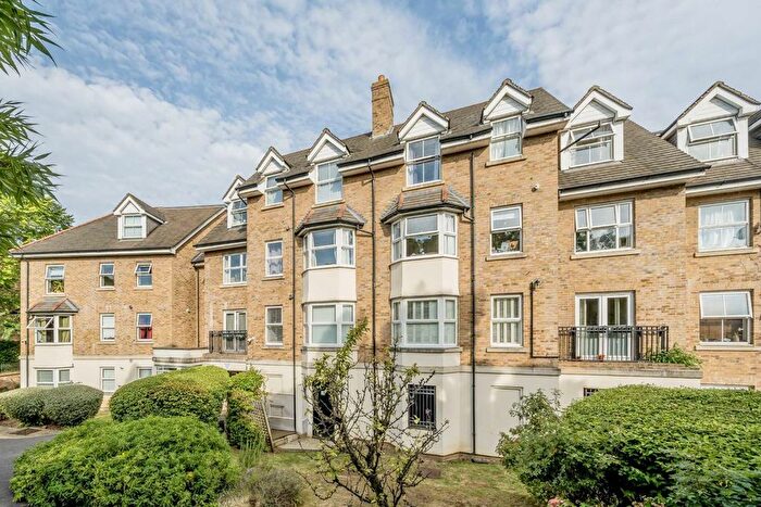 2 Bedroom Flat To Rent In Kingston Road, London, SW19