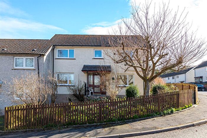 4 Bedroom End Of Terrace House For Sale In Eastfield Road, Selkirk, TD7