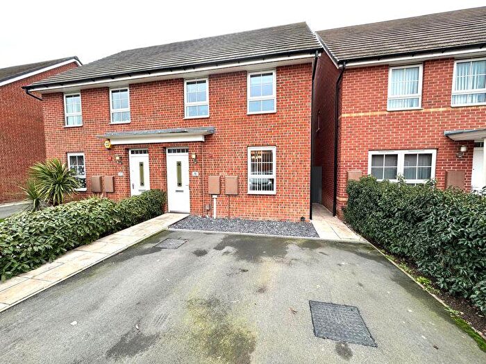 3 Bedroom Semi Detached House For Sale In Dovecote Drive, Nuneaton, CV10