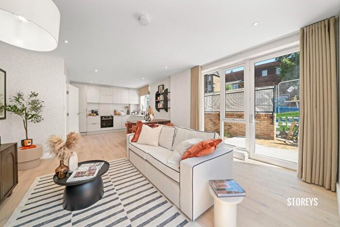 1 Bedroom Flat To Rent In Keepers Yard, The Roundway, Tottenham, N17