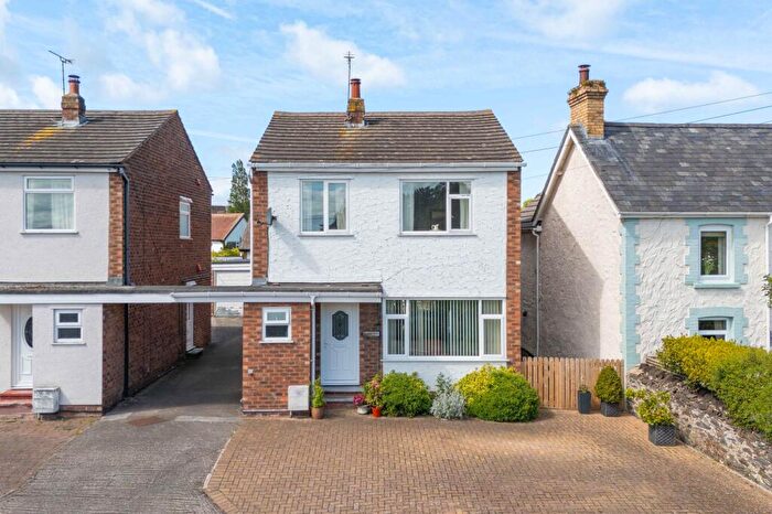 3 Bedroom Detached House For Sale In Conway Road, Llandudno, LL30