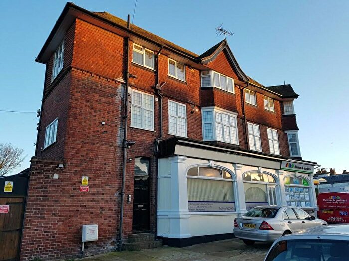 2 Bedroom Flat To Rent In Northdown Road, Margate, Kent, CT9