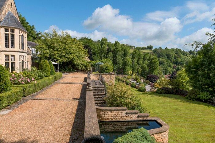 5 Bedroom Detached House For Sale In Charlcombe, Bath, BA1
