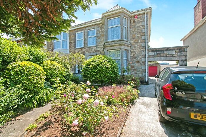 3 Bedroom End Terrace House For Sale In Dolcoath Road, Camborne, Cornwall, TR14