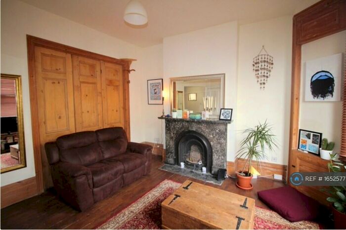 1 Bedroom Flat To Rent In Linscott Road, London, E5