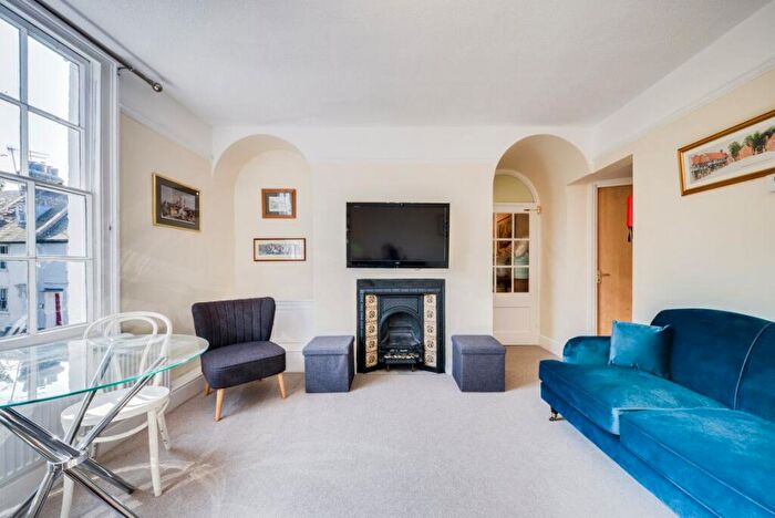 5 Bedroom Flat To Rent In Castle Street, Canterbury, CT1