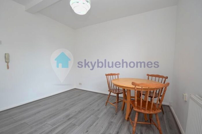 1 Bedroom Flat To Rent In Highfield Street, Leicester, LE2