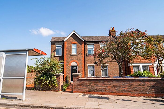 1 Bedroom Flat For Sale In South Ealing Road, London, W5