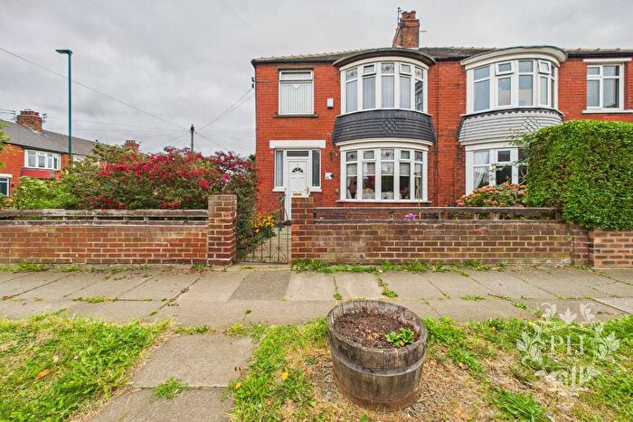 3 Bedroom Semi-detached House For Sale In Tweed Road, Redcar, TS10