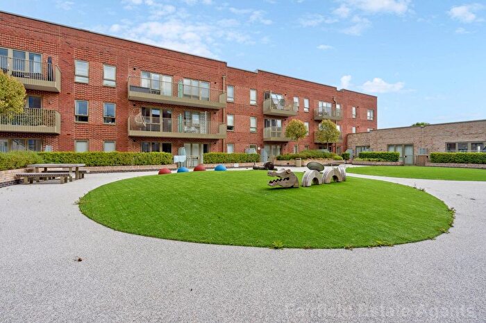 1 Bedroom Flat For Sale In Oxhey Drive, Watford, WD19