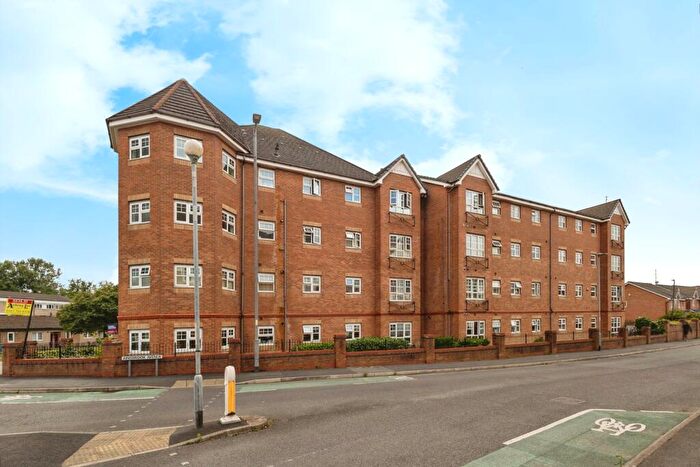 2 Bedroom Flat For Sale In Ainsbrook Avenue, Manchester, Greater Manchester, M9