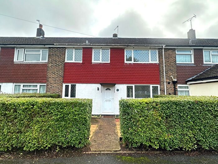 3 Bedroom Property To Rent In Cleves Way, Ashford, TN23